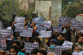 Protest Against The Reservation Policy In Srinagar