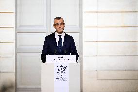 France Unveils New Government - Paris