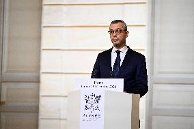 France Unveils New Government - Paris