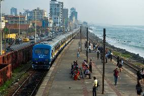 Coastal Railway Line In Colombo - Sri Lanka