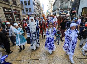 Russian Christmas Parade In Mexico City