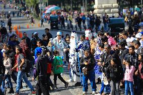 Russian Christmas Parade In Mexico City