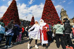 Russian Christmas Parade In Mexico City