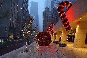 It’s Beginning To Look Like Christmas In The New York City