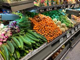 Plastic-Free Produce Section In Strasbourg Supermarket