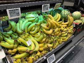 Plastic-Free Produce Section In Strasbourg Supermarket