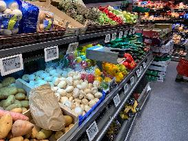 Plastic-Free Produce Section In Strasbourg Supermarket