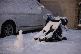 Toronto Gets Hit By Winter Snowstorm