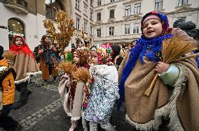 Christmas didukh installed in Kyiv