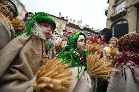 Christmas didukh installed in Kyiv