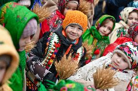 Christmas didukh installed in Kyiv