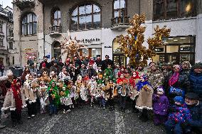 Christmas didukh installed in Kyiv