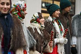 Christmas didukh installed in Kyiv