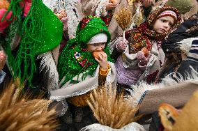 Christmas didukh installed in Kyiv