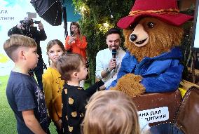 Paddington Bear visits Ukraine