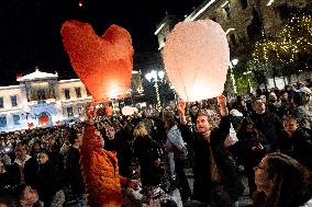 Christmas Eve With The 'Night Of Wishes' In Athens