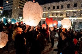 Christmas Eve With The 'Night Of Wishes' In Athens