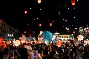 Christmas Eve With The 'Night Of Wishes' In Athens