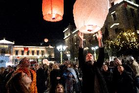 Christmas Eve With The 'Night Of Wishes' In Athens