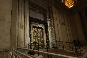 Pope Francis opens the Holy Door in St. Peter's Basilica for the Jubilee 2025, celebrates Christmas Mass in front of thousands o