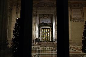 Pope Francis opens the Holy Door in St. Peter's Basilica for the Jubilee 2025, celebrates Christmas Mass in front of thousands o