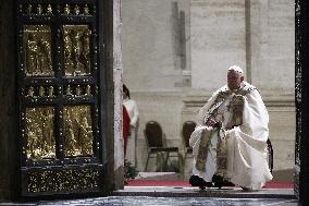 Pope Francis Opens Holy Door To Launch Jubilee 2025 - Vatican