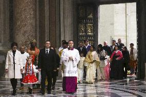 Pope Francis Opens Holy Door To Launch Jubilee 2025 - Vatican