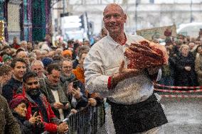 Smithfield Meat Market Christmas Eve Auction - London