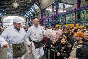 Smithfield Meat Market Christmas Eve Auction - London