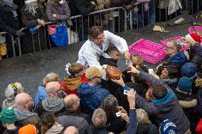 Smithfield Meat Market Christmas Eve Auction - London