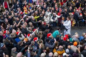 Smithfield Meat Market Christmas Eve Auction - London