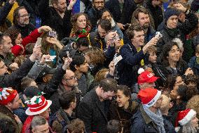 Smithfield Meat Market Christmas Eve Auction - London