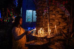 Christmas Eve In Dhaka