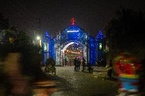 Christmas Eve In Dhaka