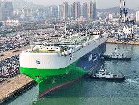 World's Largest LNG-powered Vehicle Carrier ANJI PRESTIGE