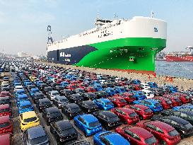 World's Largest LNG-powered Vehicle Carrier ANJI PRESTIGE