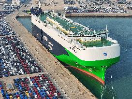 World's Largest LNG-powered Vehicle Carrier ANJI PRESTIGE