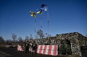 Zaporizhzhia police officers deliver Peace Light of Bethlehem to colleagues in frontline territories