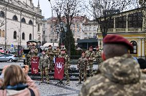 Ukraines coat of arms made of didukhs installed in Lviv