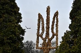 Ukraines coat of arms made of didukhs installed in Lviv