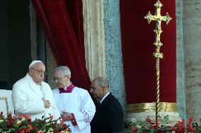 Pope Francis imparts a solemn blessing  Urbi et Orbi  on the occasion of Christmas in St. Peter's Square