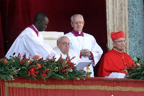 Pope Francis imparts a solemn blessing  Urbi et Orbi  on the occasion of Christmas in St. Peter's Square