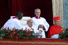 Pope Francis imparts a solemn blessing  Urbi et Orbi  on the occasion of Christmas in St. Peter's Square