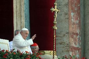 Pope Francis imparts a solemn blessing  Urbi et Orbi  on the occasion of Christmas in St. Peter's Square