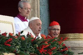 Pope Francis imparts a solemn blessing  Urbi et Orbi  on the occasion of Christmas in St. Peter's Square