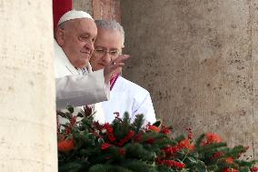 Pope Francis imparts a solemn blessing  Urbi et Orbi  on the occasion of Christmas in St. Peter's Square