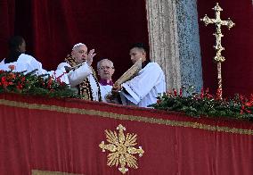 Pope Francis Delivers The Urbi et Orbi Message - Vatican