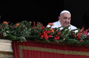 Pope Francis Delivers The Urbi et Orbi Message - Vatican