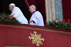 Pope Francis Delivers The Urbi et Orbi Message - Vatican