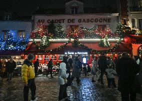 Christmas Day In Paris